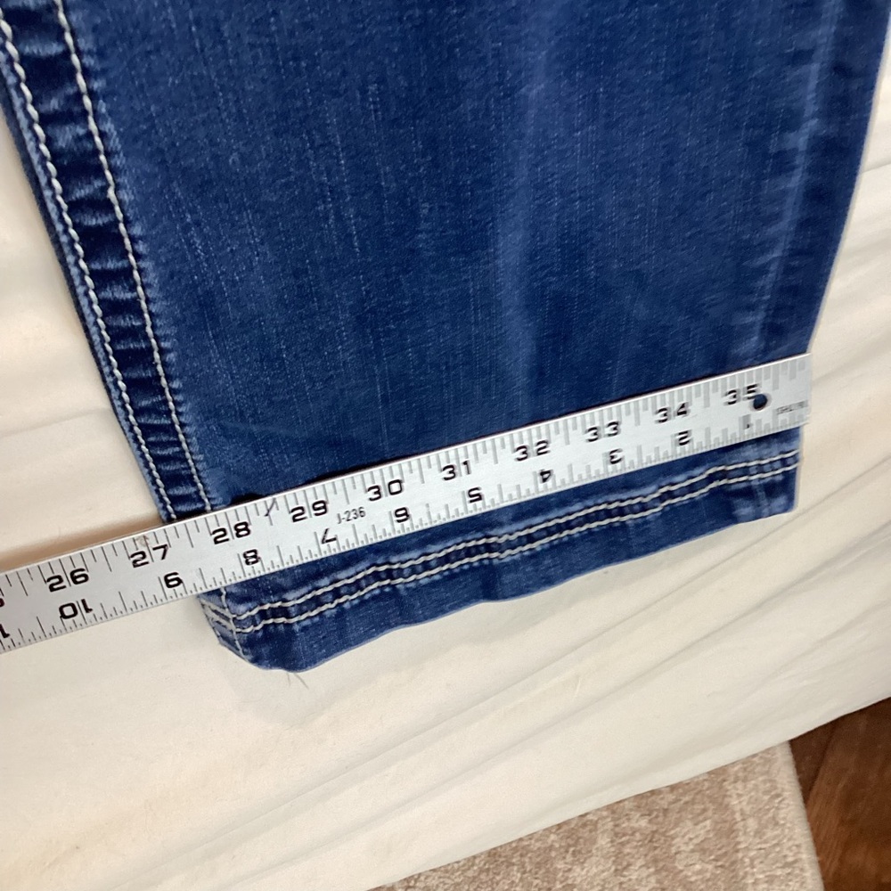 Miss me mid rise Boy cut jeans butterfly embellished - Picture 11 of 11